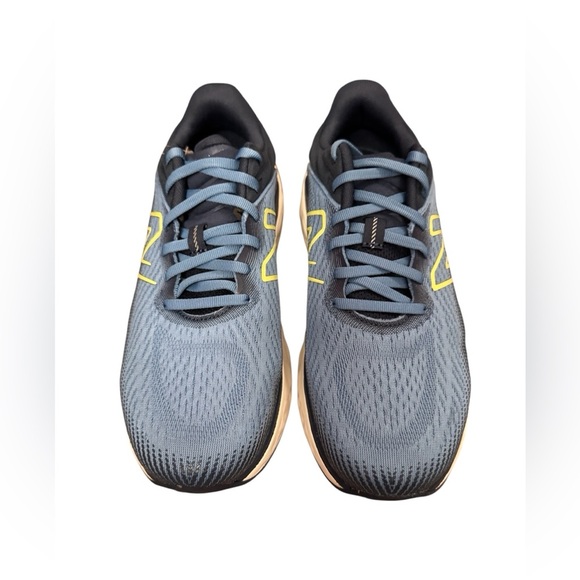 New Balance Fresh Foam Blue and Yellow Athletic Sneakers Women’s Size 10 Wide - Picture 2 of 10